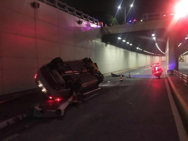 视,频|对话百望股份：聚焦场景的垂类智能体才是ai下半场的关键？